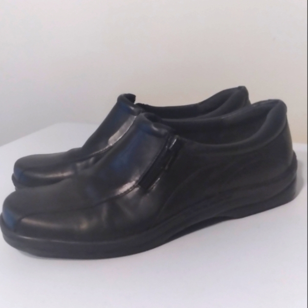 Naturalizer Black Leather Upper Support Comfort Shoes Side Zipper Closure 8